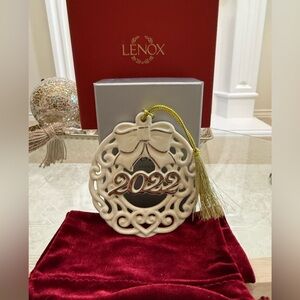 Lenox Cream and Gold 2022 Porcelain Holiday Ornament